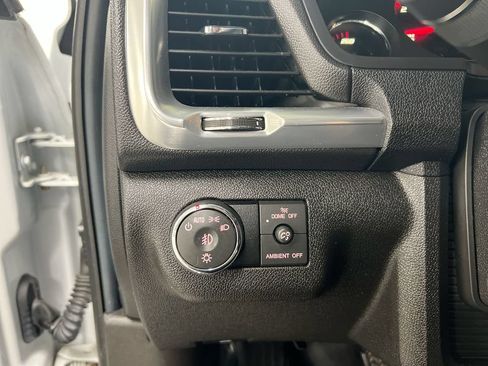 Used 2017 GMC Acadia Limited SLT AWD/4WD image 18