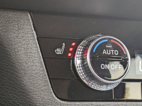 New 2026 Mitsubishi Outlander SE image 25