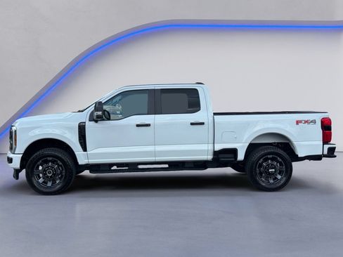 Certified 2025 Ford F250 XL w/ STX Appearance Package AWD/4WD image 7