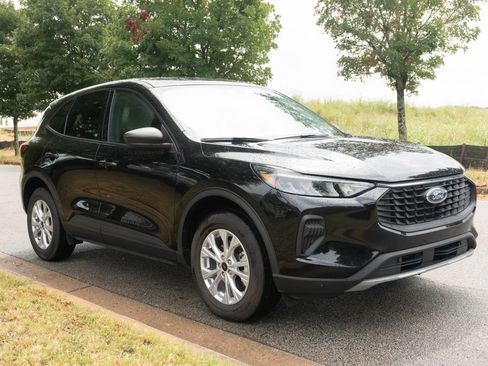 Used 2025 Ford Escape Active AWD/4WD image 4
