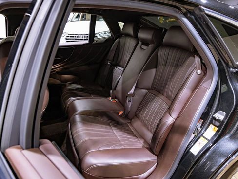 Used 2019 Lexus LS 500 image 36