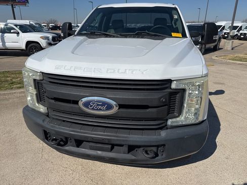 Used 2017 Ford F250 XL w/ Power Equipment Group image 2
