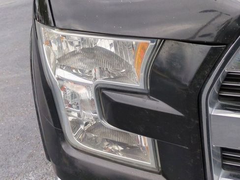 Used 2015 Ford F150 Lariat image 10