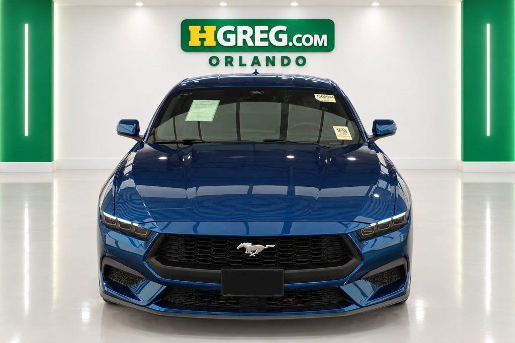 Used 2024 Ford Mustang Coupe RWD image 7