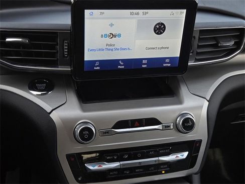 Used 2022 Ford Explorer XLT w/ Equipment Group 202A image 23