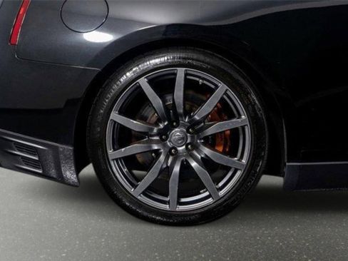 Used 2015 Nissan GT-R Premium image 16