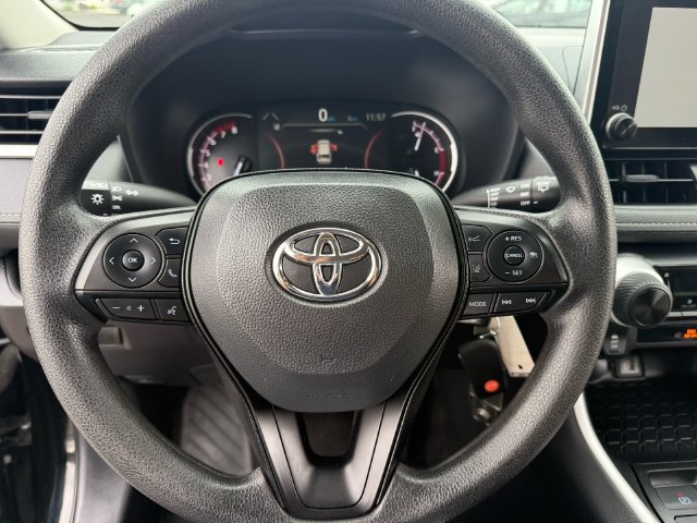 Certified 2025 Toyota RAV4 LE AWD/4WD image 12