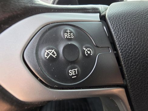 Used 2019 Chevrolet Colorado LT w/ LT Convenience Package AWD/4WD image 11