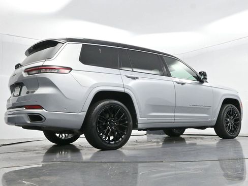 Used 2023 Jeep Grand Cherokee L Summit AWD/4WD image 48