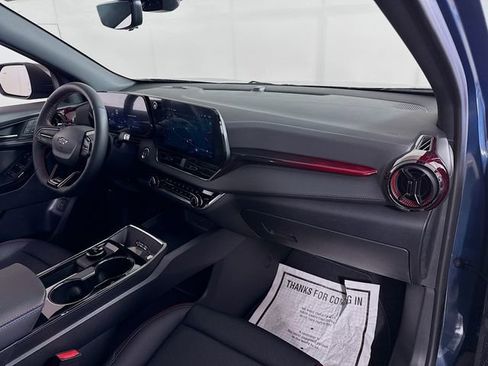New 2026 Chevrolet Equinox RS w/ Convenience Package III FWD image 33