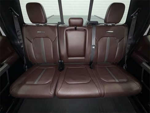 Used 2017 Ford F150 Platinum w/ Equipment Group 701A Luxury image 22