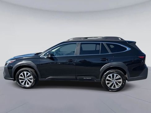 Used 2024 Subaru Outback Premium image 7