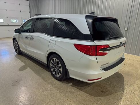 Used 2022 Honda Odyssey EX-L image 3