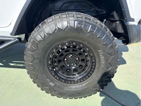 Used 2019 Jeep Wrangler Unlimited Rubicon image 14