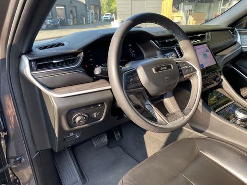 Used 2024 Jeep Grand Cherokee Limited 4xe AWD/4WD image 2