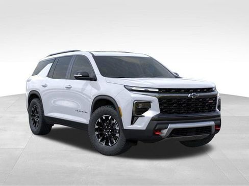New 2026 Chevrolet Traverse Z71 w/ Enhanced Driving Package AWD/4WD image 7