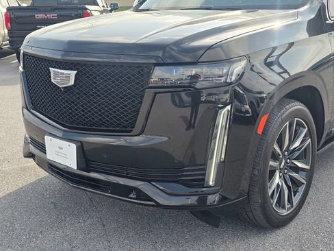 Used 2021 Cadillac Escalade ESV Sport Platinum RWD image 10