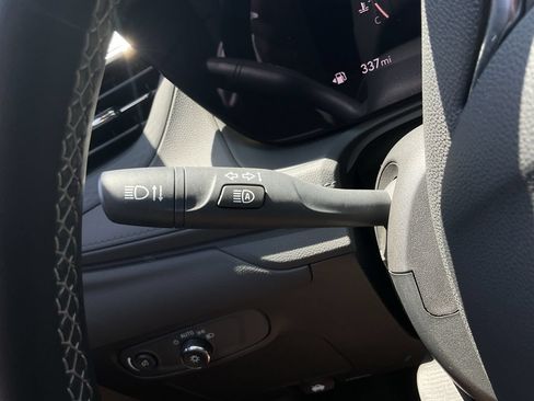 Used 2025 Buick Encore GX Preferred FWD image 29
