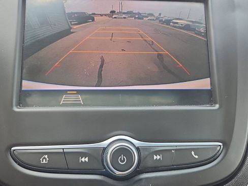 Used 2020 Chevrolet Equinox LT FWD image 18