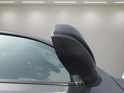 Used 2022 Toyota Tacoma SR image 16