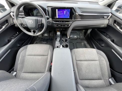Used 2025 Toyota Camry LE FWD image 10