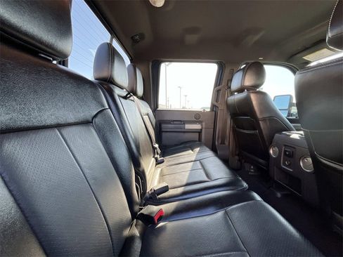 Used 2013 Ford F250 Lariat w/ Chrome Pkg image 16