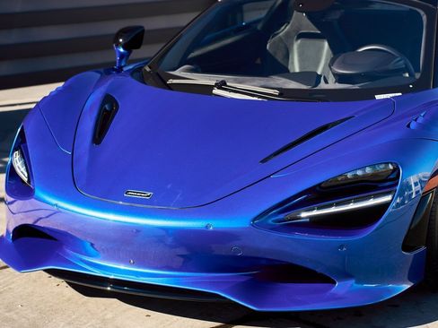 Used 2024 McLaren 750S Spider image 6