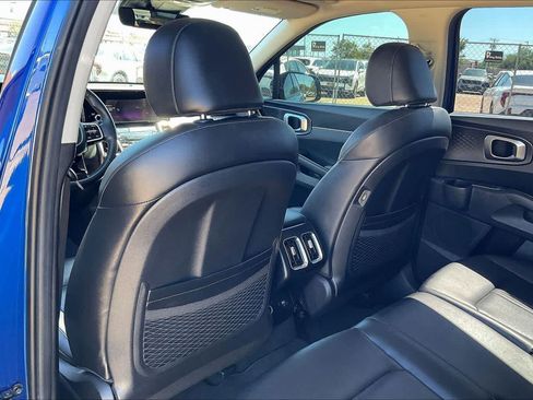 Certified 2023 Kia Sorento S image 12