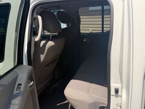Used 2016 Nissan Frontier SV AWD/4WD image 20