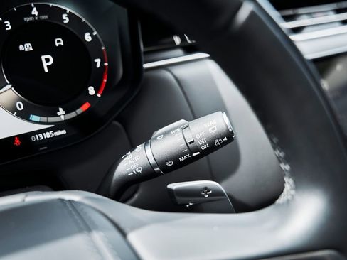 Used 2025 Land Rover Range Rover SE AWD/4WD image 58