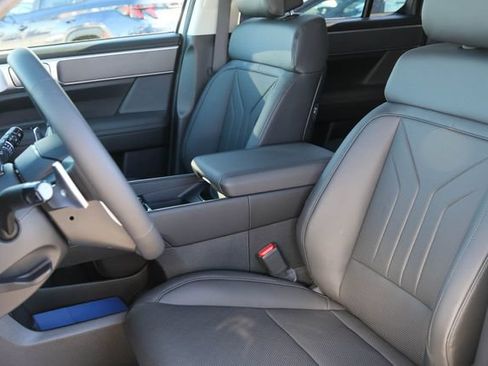 New 2026 Hyundai Santa Fe SEL FWD image 13