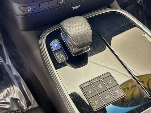 Used 2023 Lexus LS 500 F Sport AWD/4WD image 18