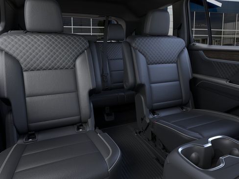 New 2026 GMC Acadia Denali w/ Super Cruise Package FWD image 17