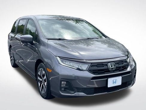 Certified 2025 Honda Odyssey EX-L image 8