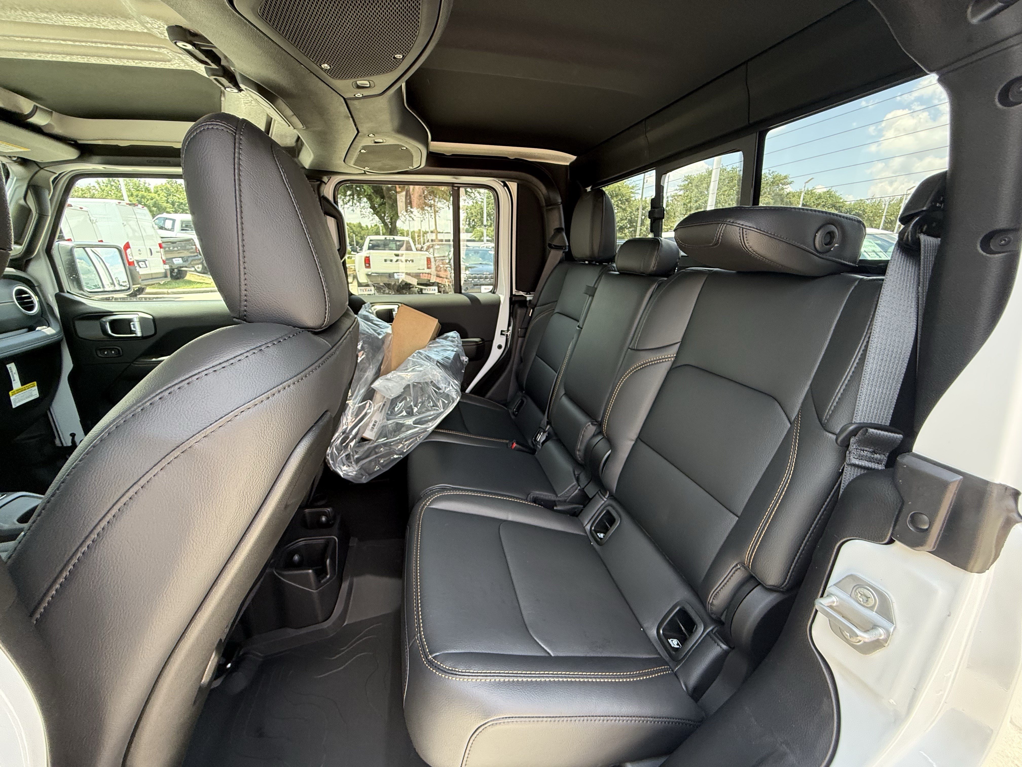 New 2026 Jeep Gladiator Mojave AWD/4WD image 16