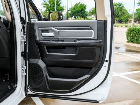 Used 2020 RAM 2500 Big Horn image 42