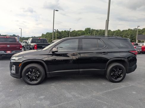 Used 2023 Chevrolet Traverse LT FWD image 8