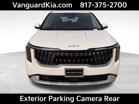 Certified 2025 Kia Carnival image 7