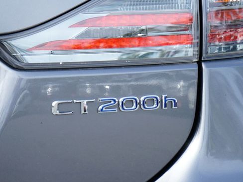 Used 2016 Lexus CT 200h w/ Accessory Package 2 FWD image 40