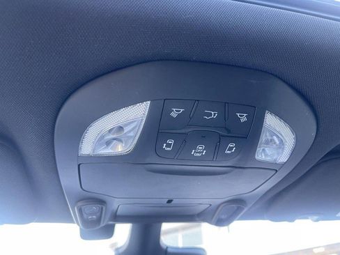 Used 2021 Chrysler Pacifica Limited w/ S Appearance Package AWD/4WD image 34