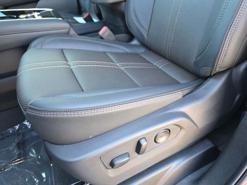 New 2026 Chevrolet Tahoe High Country image 10