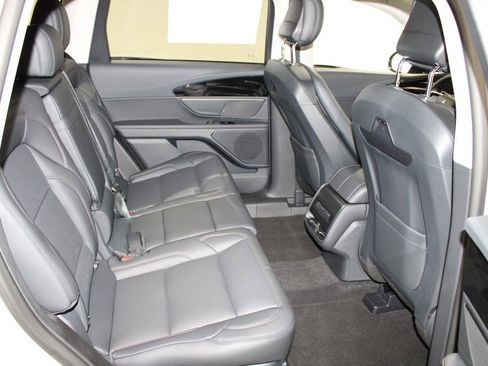 New 2026 Lincoln Nautilus Premier AWD/4WD image 31
