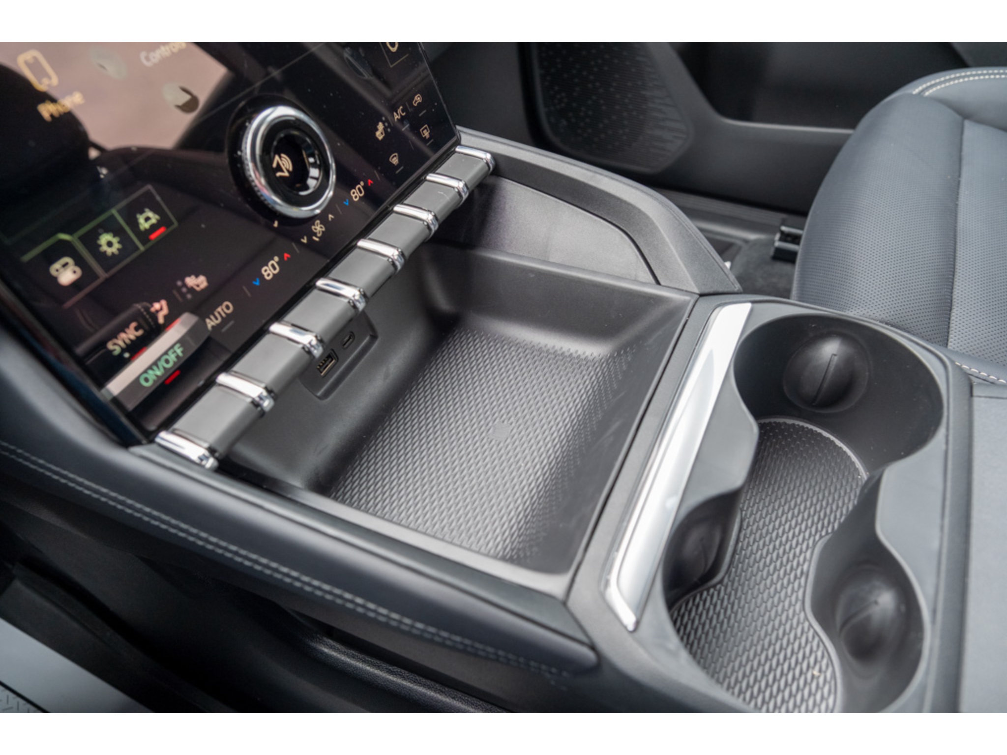 New 2027 GMC Terrain Elevation w/ Elevation Premium Package FWD image 25