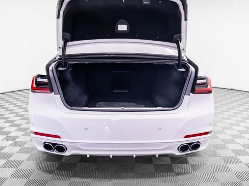 Used 2021 BMW ALPINA B7 xDrive w/ Luxury Rear Seating Package AWD/4WD image 35