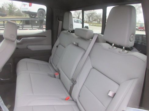 New 2026 GMC Sierra 1500 SLT w/ SLT Premium Package image 15