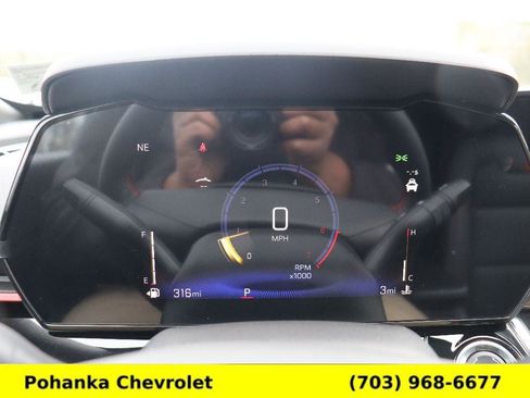 New 2026 Chevrolet Trax RS w/ Sunroof Package image 9