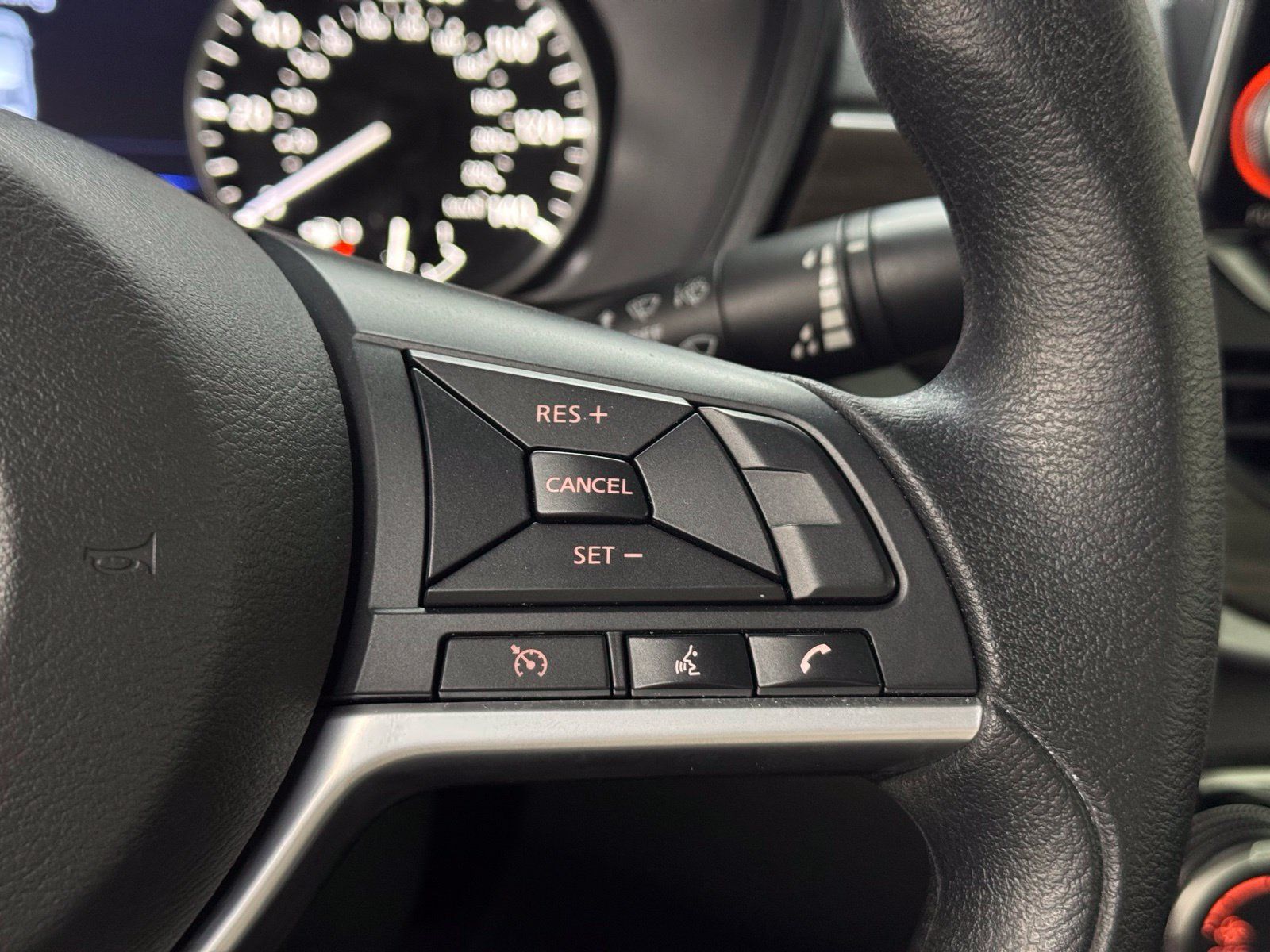 Certified 2025 Nissan Altima 2.5 SV FWD image 22