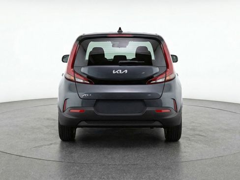 Used 2025 Kia Soul LX w/ LX Technology Package image 7