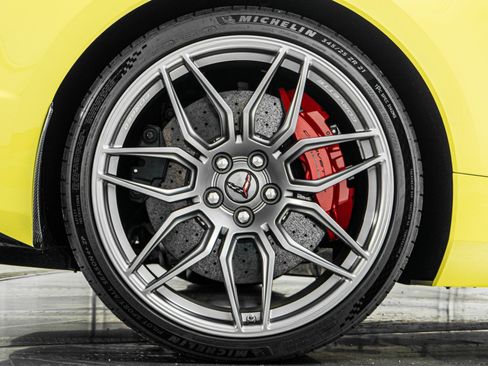 Used 2024 Chevrolet Corvette Z06 w/ Z07 Performance Package RWD image 47