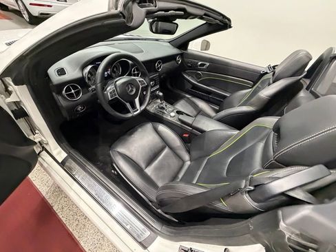 Used 2014 Mercedes-Benz SLK 250 image 18